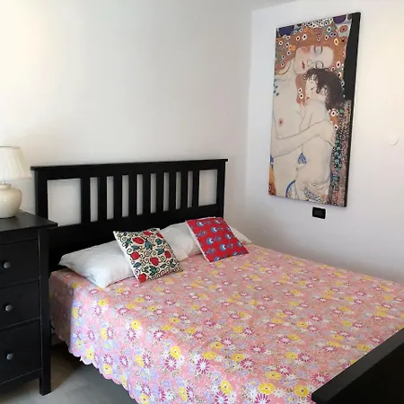 House Claudia By Holiday World *